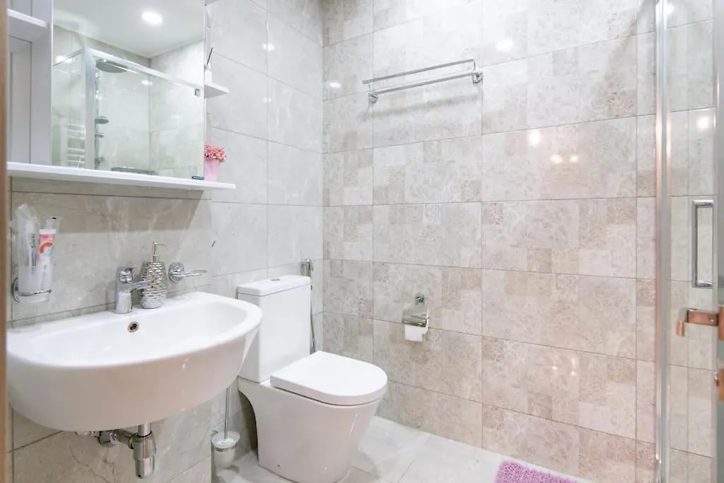 טביליסי Gg Home - 2Br Spacious Getaway With Fantastic View