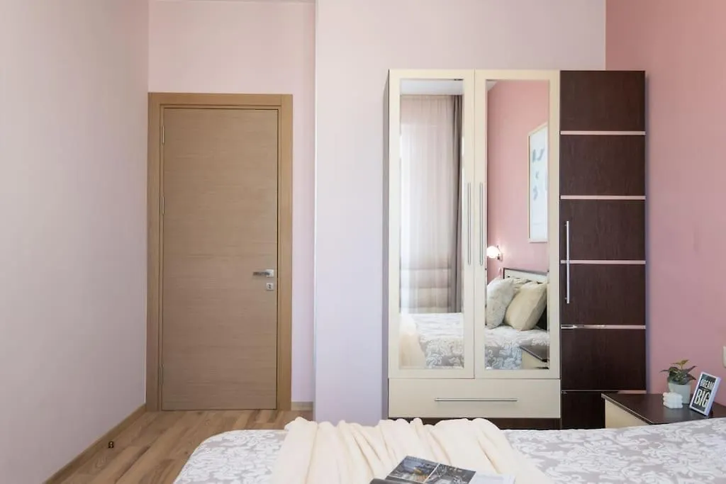 דירה טביליסי Gg Home - 2Br Spacious Getaway With Fantastic View