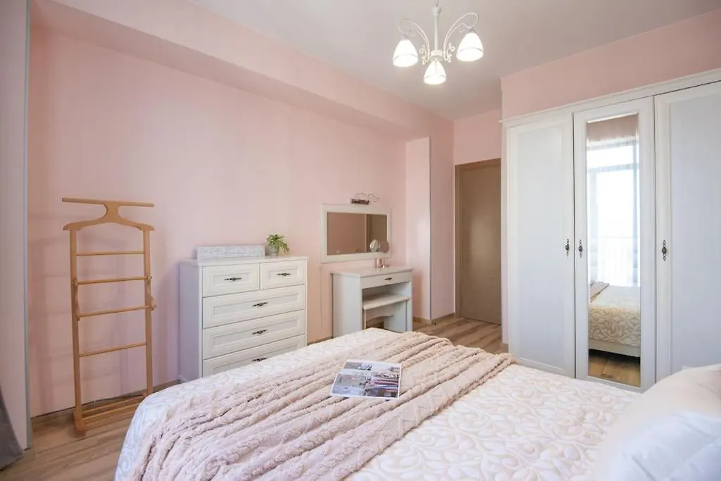 טביליסי Gg Home - 2Br Spacious Getaway With Fantastic View
