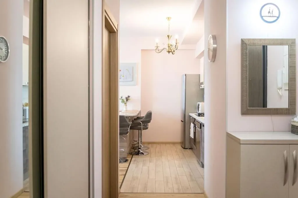 טביליסי Gg Home - 2Br Spacious Getaway With Fantastic View 0*,  גאורגיה